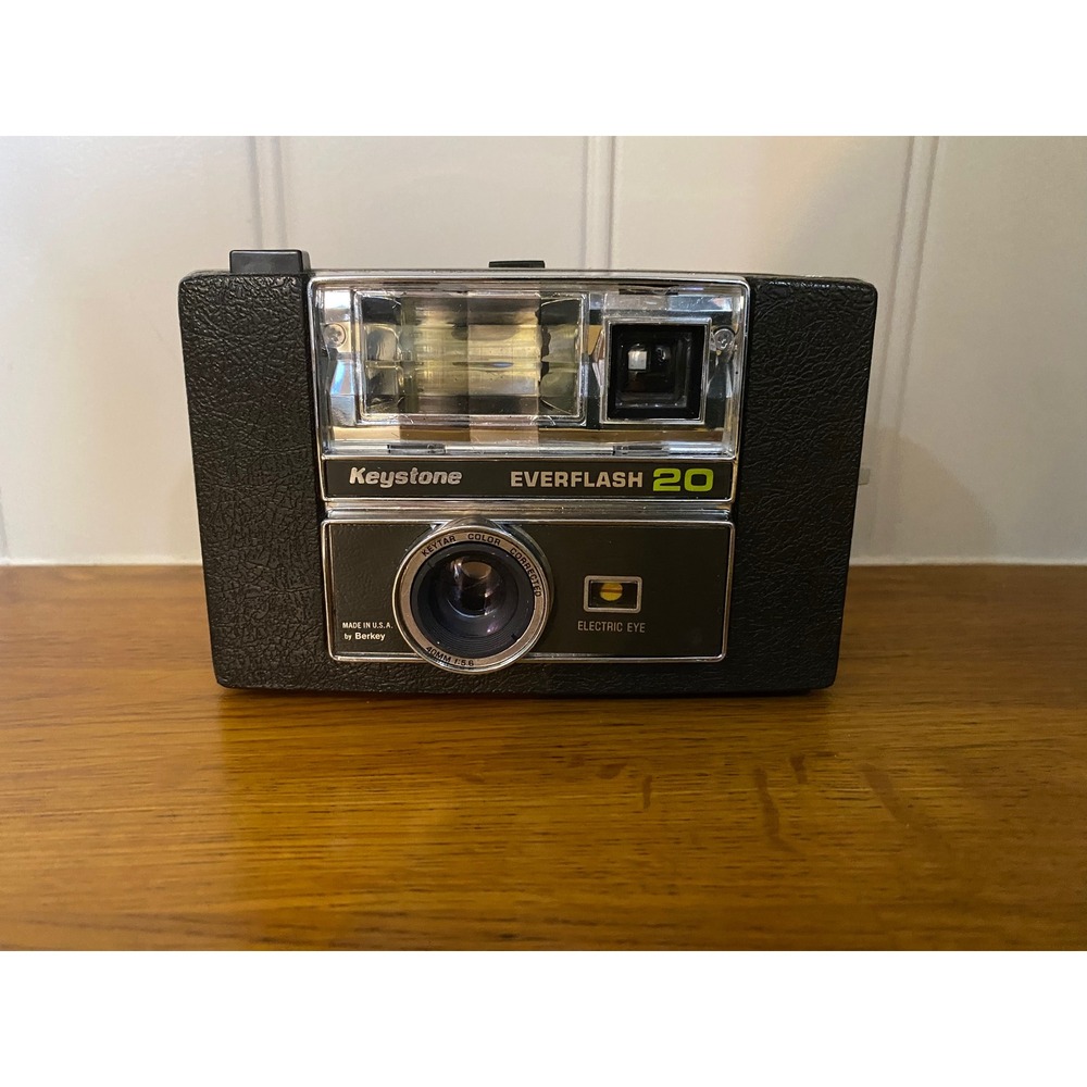 Keystone Everflash 20 Vintage 126 Film Camera with Case Made in USA Berkey